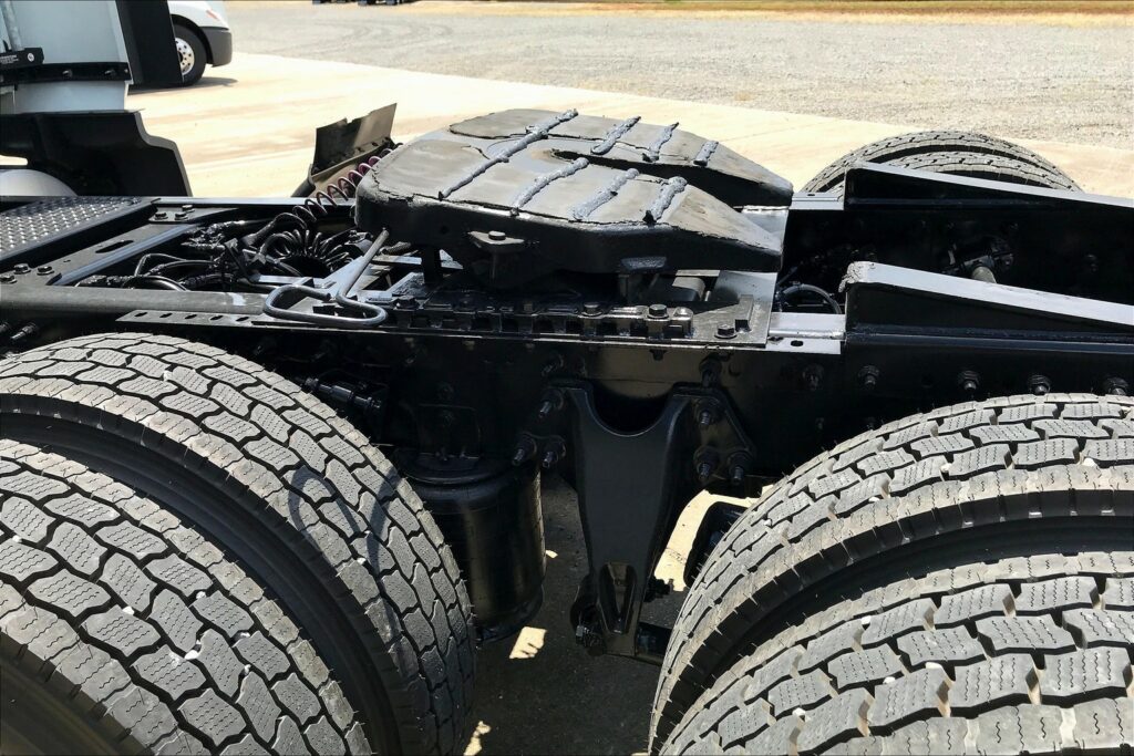 2023 INT LT625 6×4 Sleeper