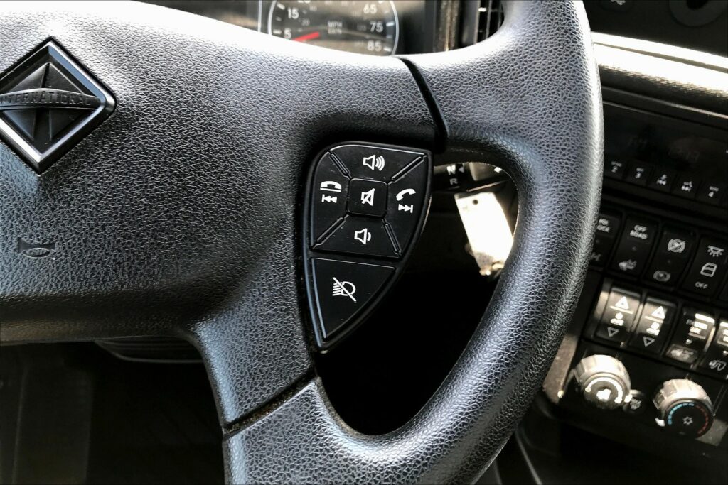 2023 INT LT625 6×4 Sleeper