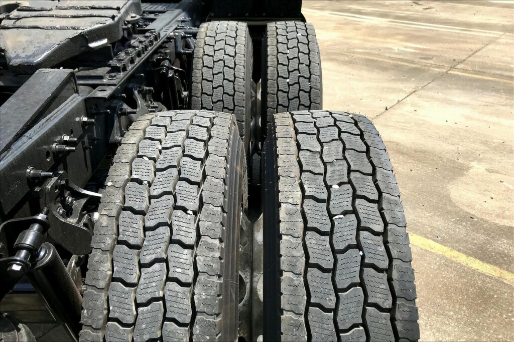 2023 INT LT625 6×4 Sleeper