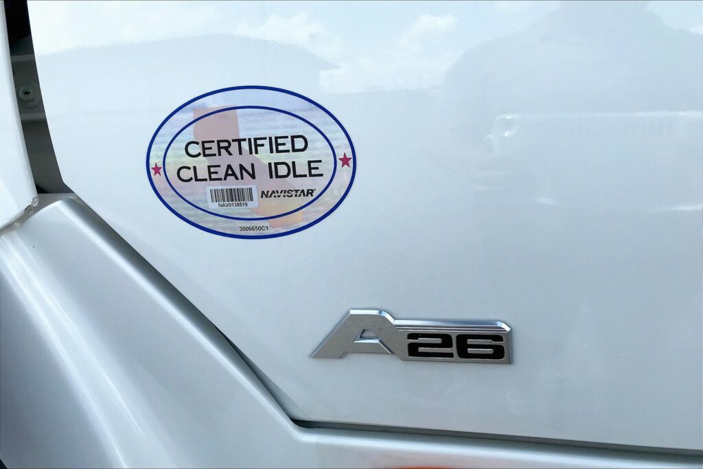 2023 INT LT625 6×4 Sleeper