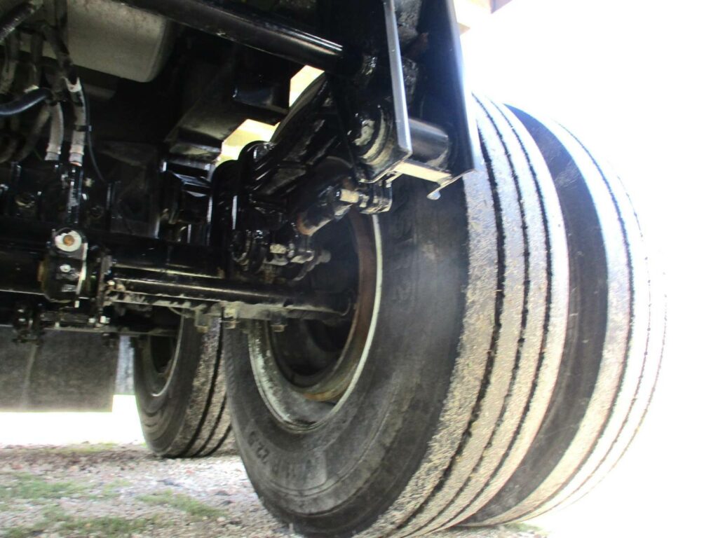 2025 MAC Trailer 30ft