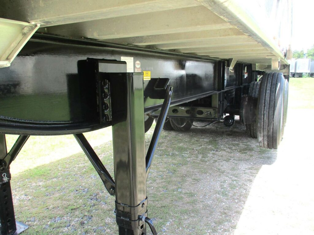 2025 MAC Trailer 30ft