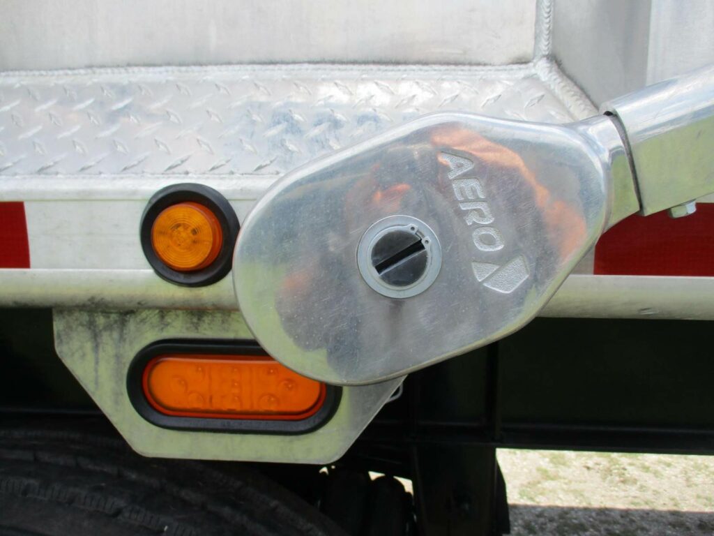 2025 MAC Trailer 30ft