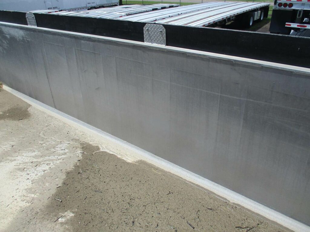 2025 MAC Trailer 30ft