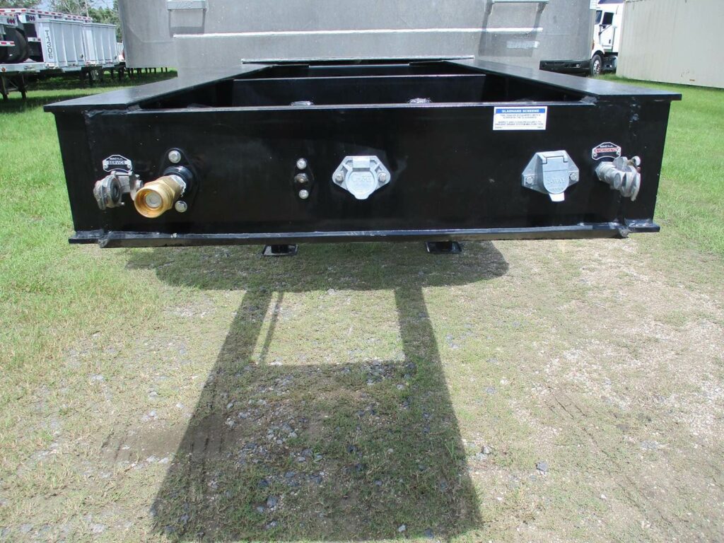 2025 MAC Trailer 30ft