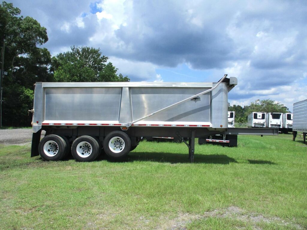 2024 Trailstar 30 FT FRAMED TRI-AXLE END DUMP