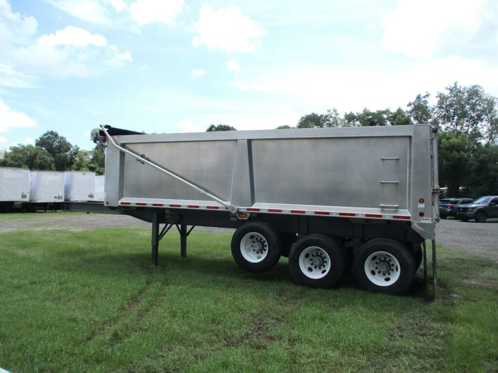 2024 Trailstar 30 FT FRAMED TRI-AXLE END DUMP