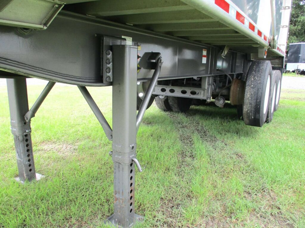2024 Trailstar 30 FT FRAMED TRI-AXLE END DUMP