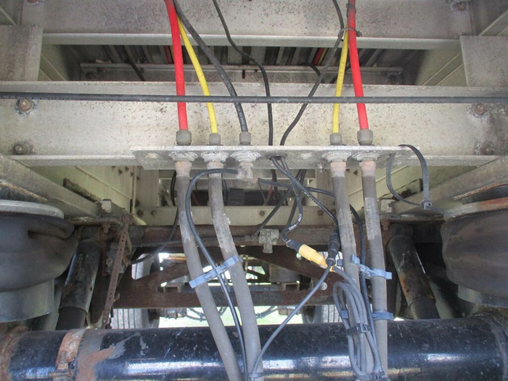 2014 Reitnouer 48X102 BIG BUBBA SPREAD AXLE ALUMINUM