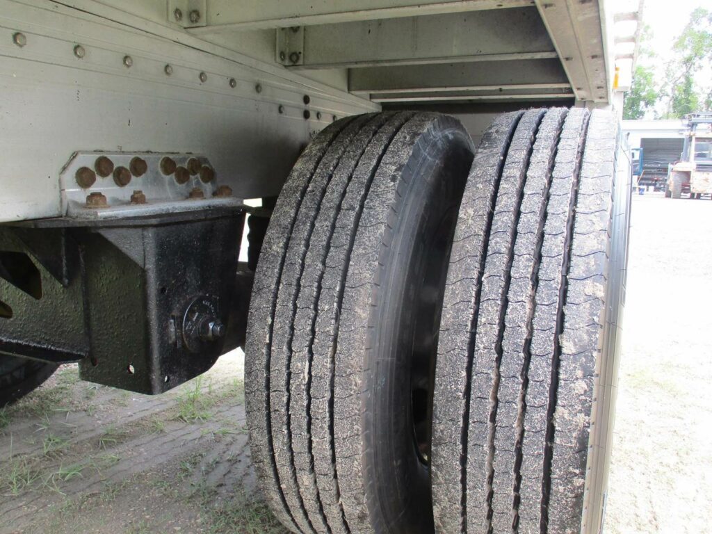 2014 Reitnouer 48X102 BIG BUBBA SPREAD AXLE ALUMINUM FLATBED