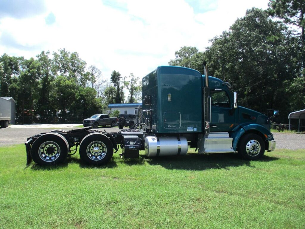 2015 Peterbilt 579