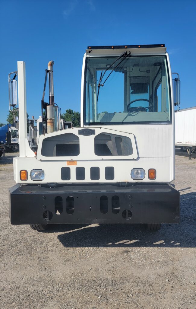 2017 Autocar Yard Horse