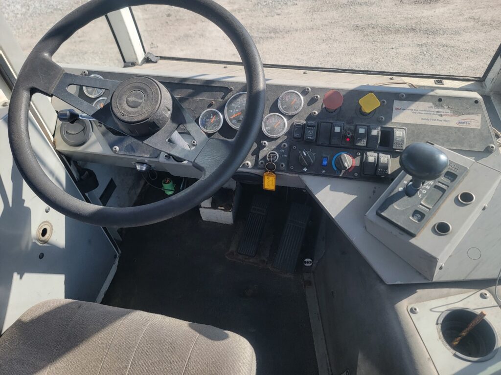 2017 Autocar Yard Horse