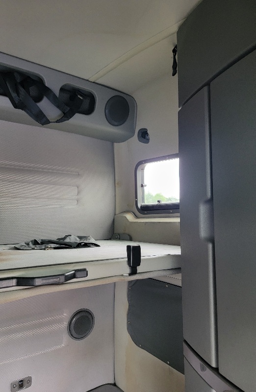 2021 Volvo DB Sleeper