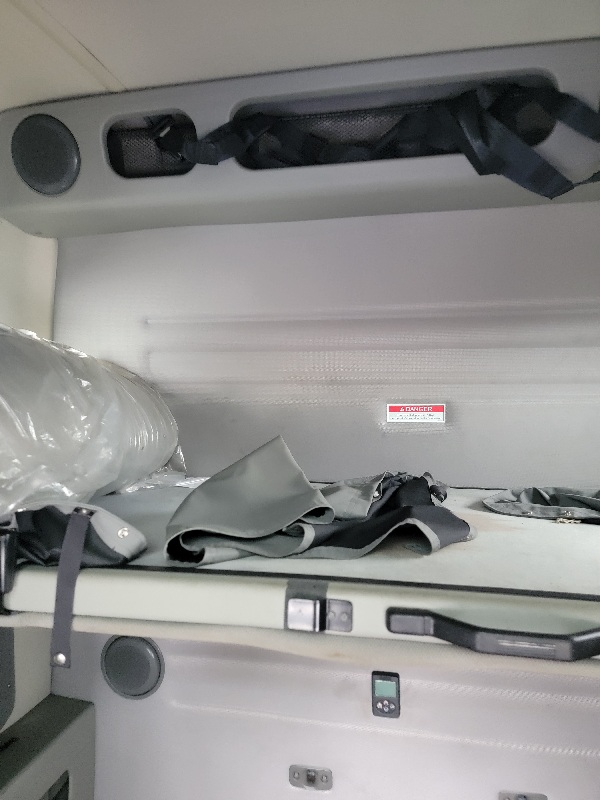 2021 Volvo DB Sleeper