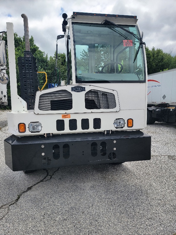 2019 Autocar Yard Horse