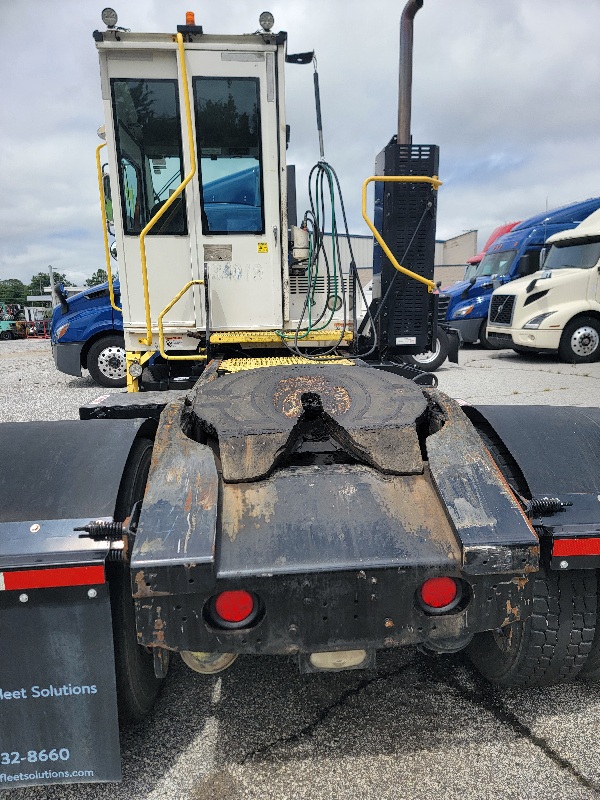 2019 Autocar Yard Horse