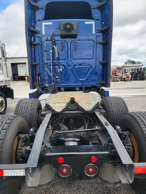 2021 Freightliner Sleeper