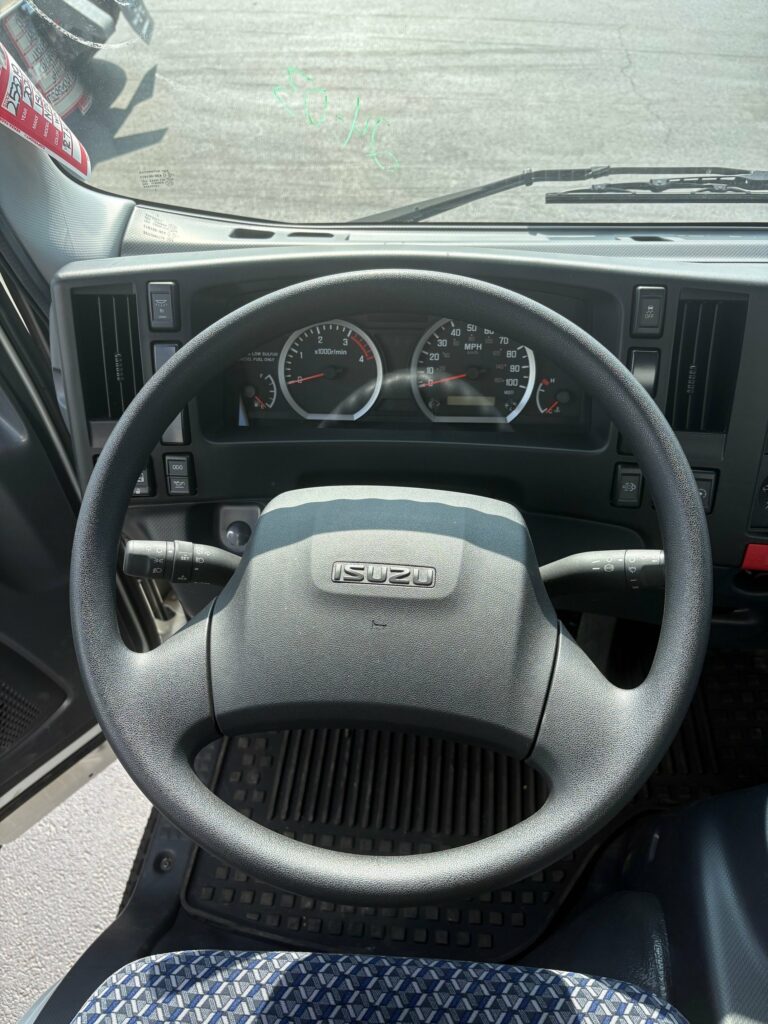 2024 Isuzu NPR XD