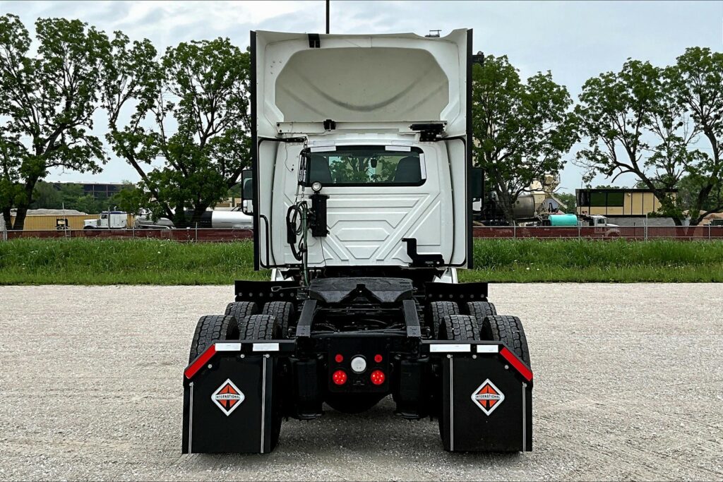 2020 CUM LT625 6×4 Day Cab