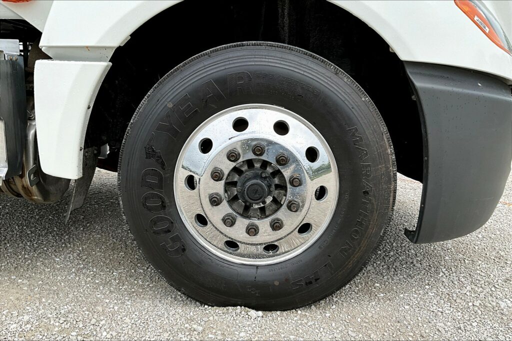 2020 CUM LT625 6×4 Day Cab