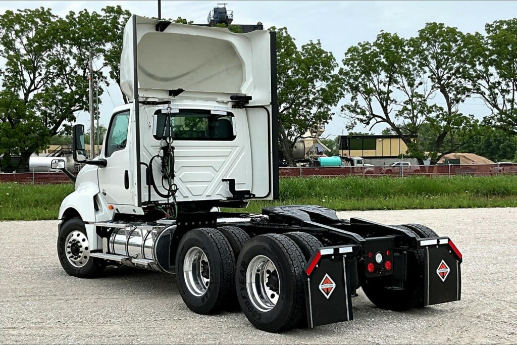 2020 CUM LT625 6×4 Day Cab