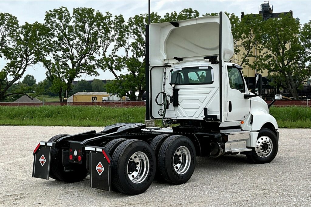 2020 CUM LT625 6×4 Day Cab