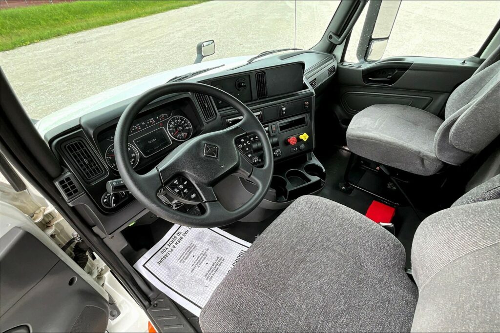 2020 CUM LT625 6×4 Day Cab