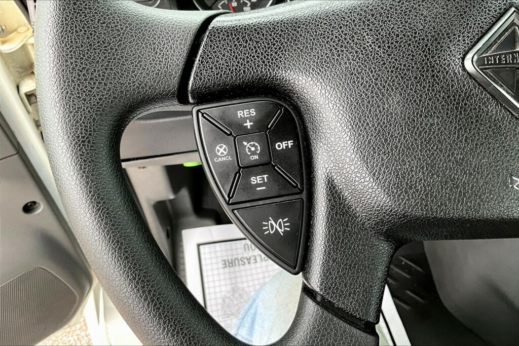 2020 CUM LT625 6×4 Day Cab