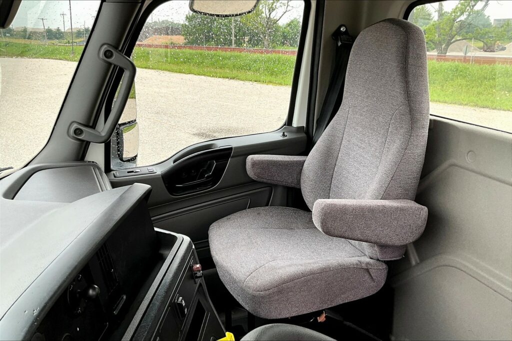 2020 CUM LT625 6×4 Day Cab