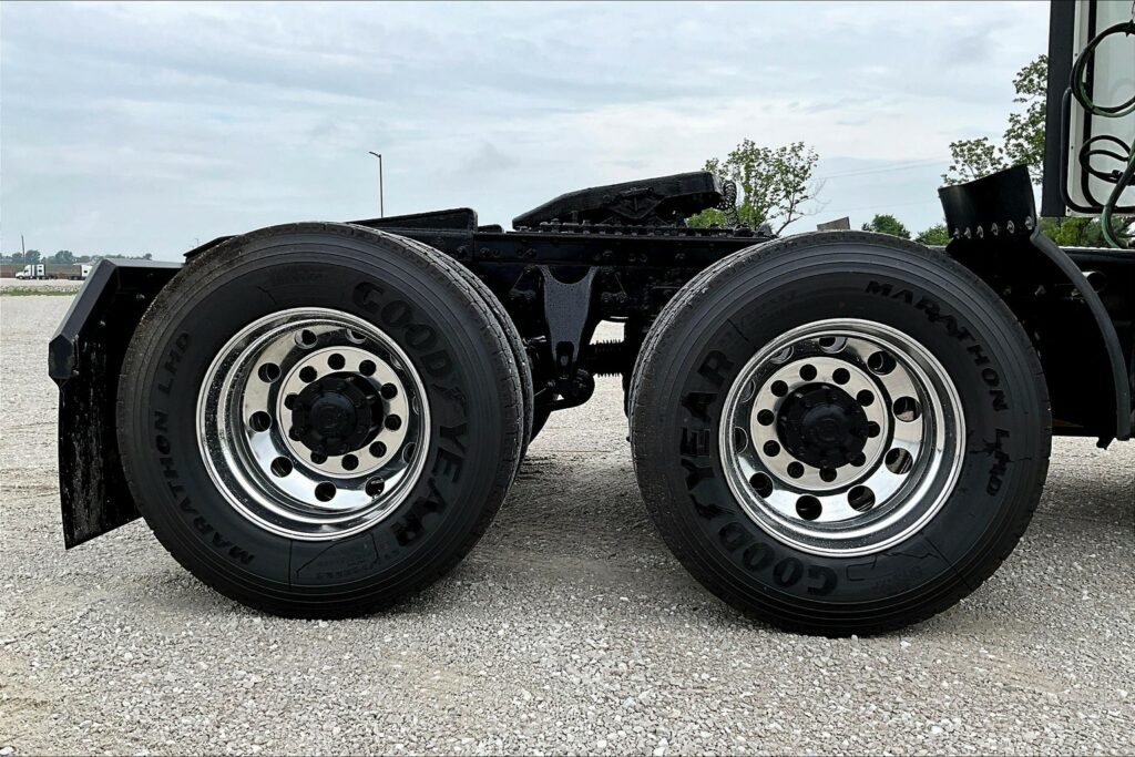 2020 CUM LT625 6×4 Day Cab