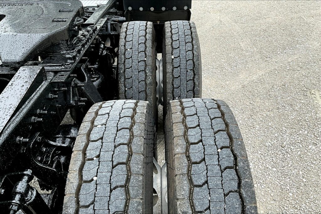 2020 CUM LT625 6×4 Day Cab