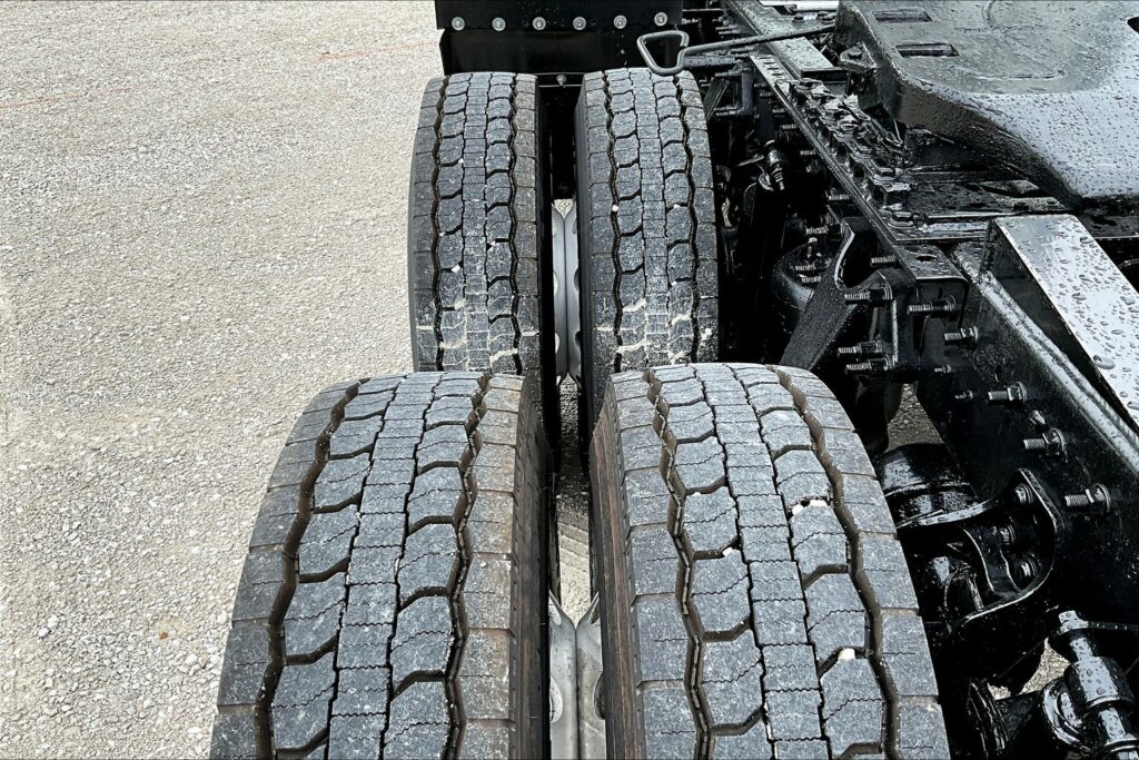 2020 CUM LT625 6×4 Day Cab