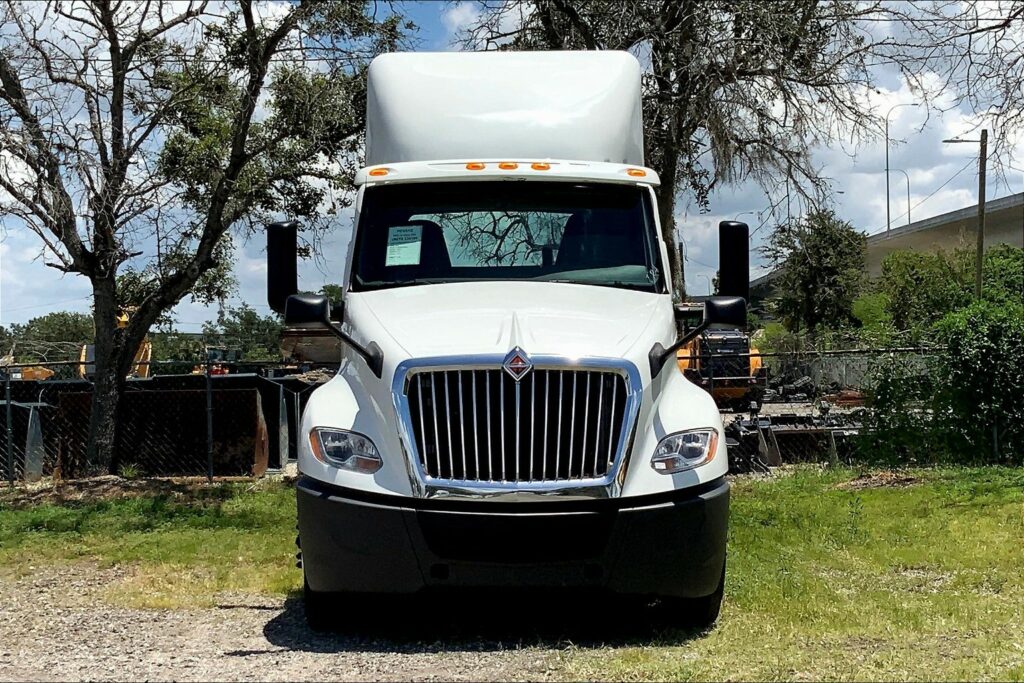 2019 INT LT625 6×4 Day Cab