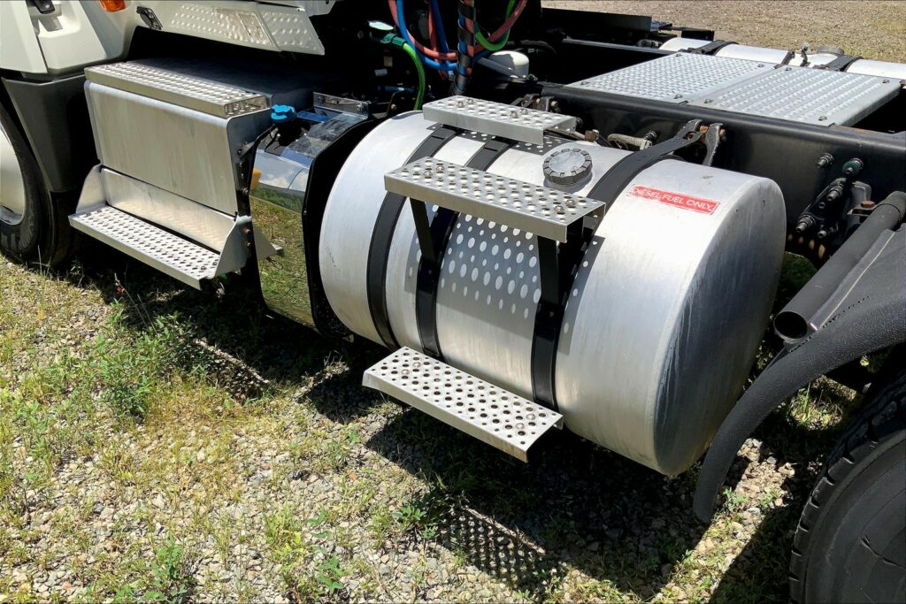 2019 INT LT625 6×4 Day Cab