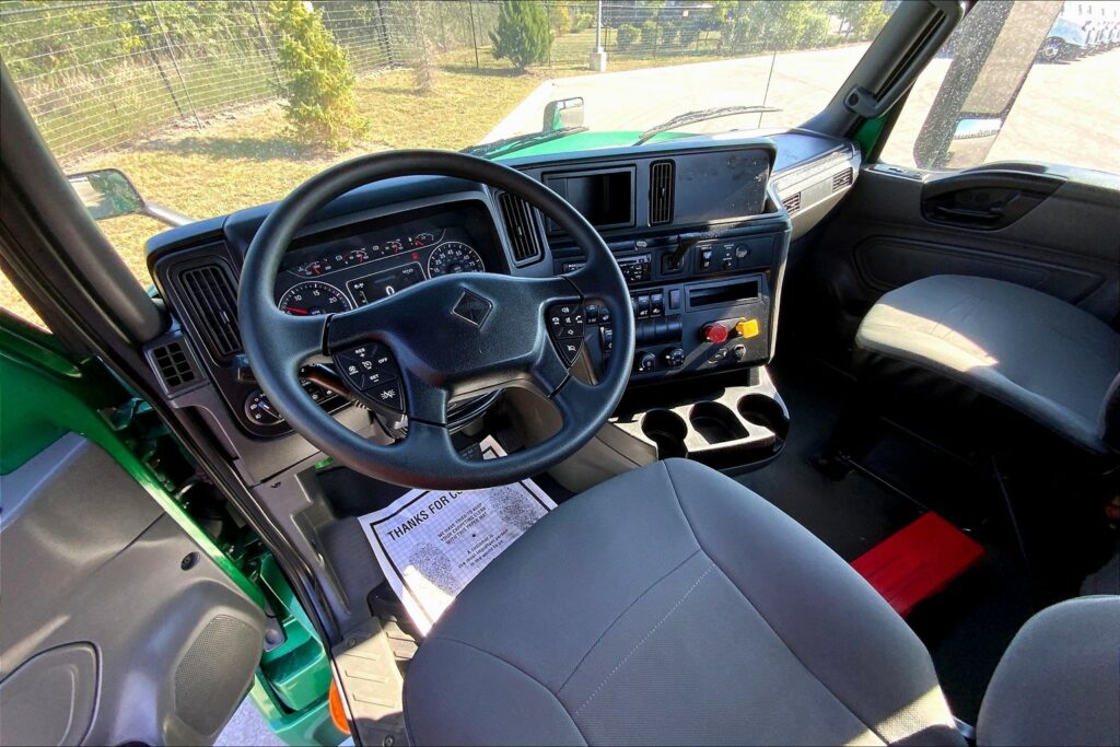 2020 INT LT625 6×4 Day Cab