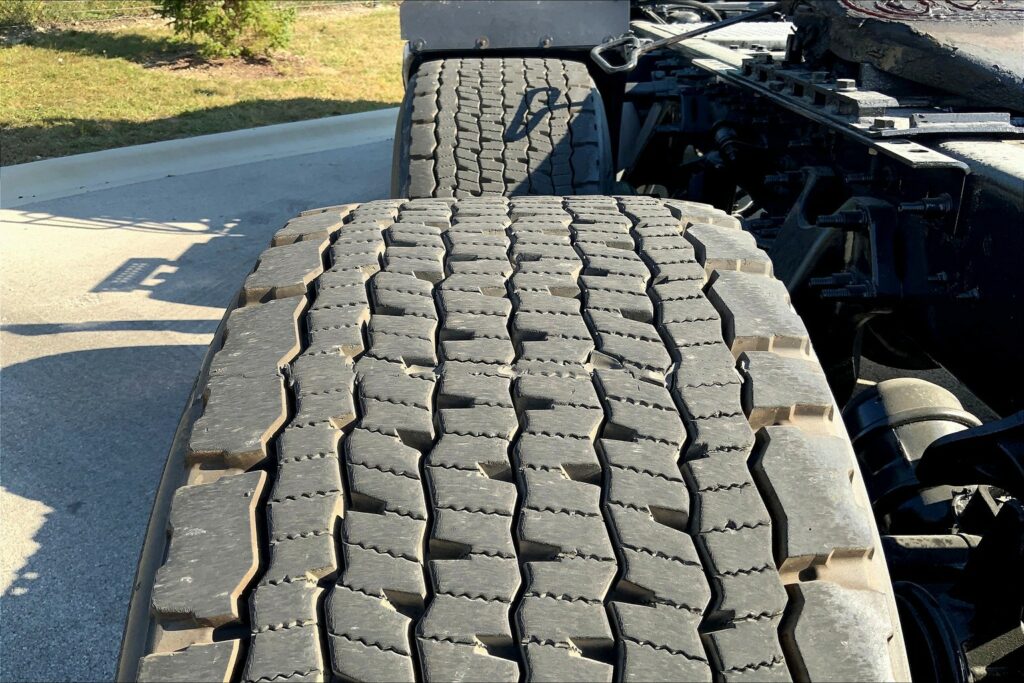 2020 INT LT625 6×4 Day Cab