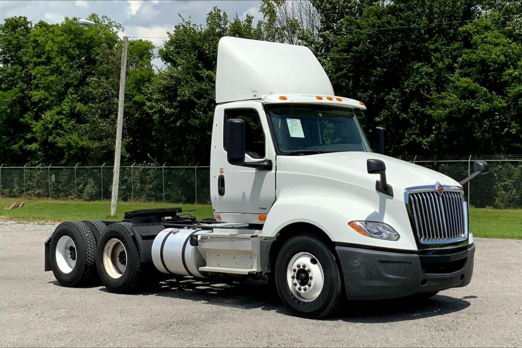 2019 INT LT625 6×4 Day Cab