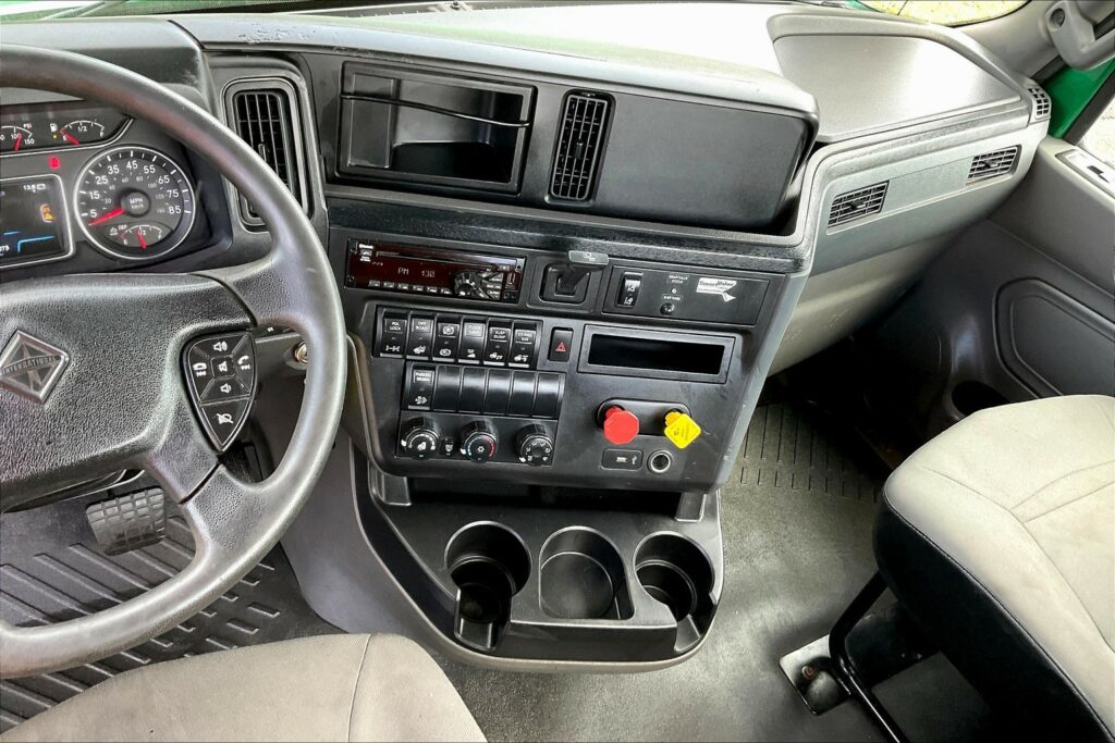 2020 INT LT625 6×4 Day Cab