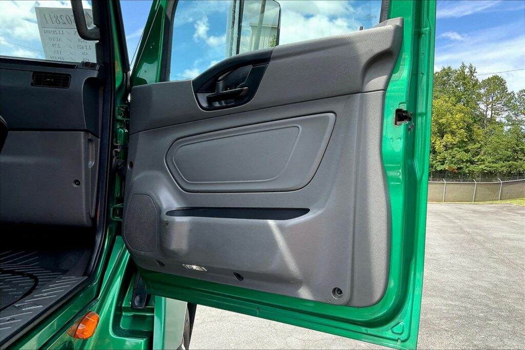 2020 INT LT625 6×4 Day Cab