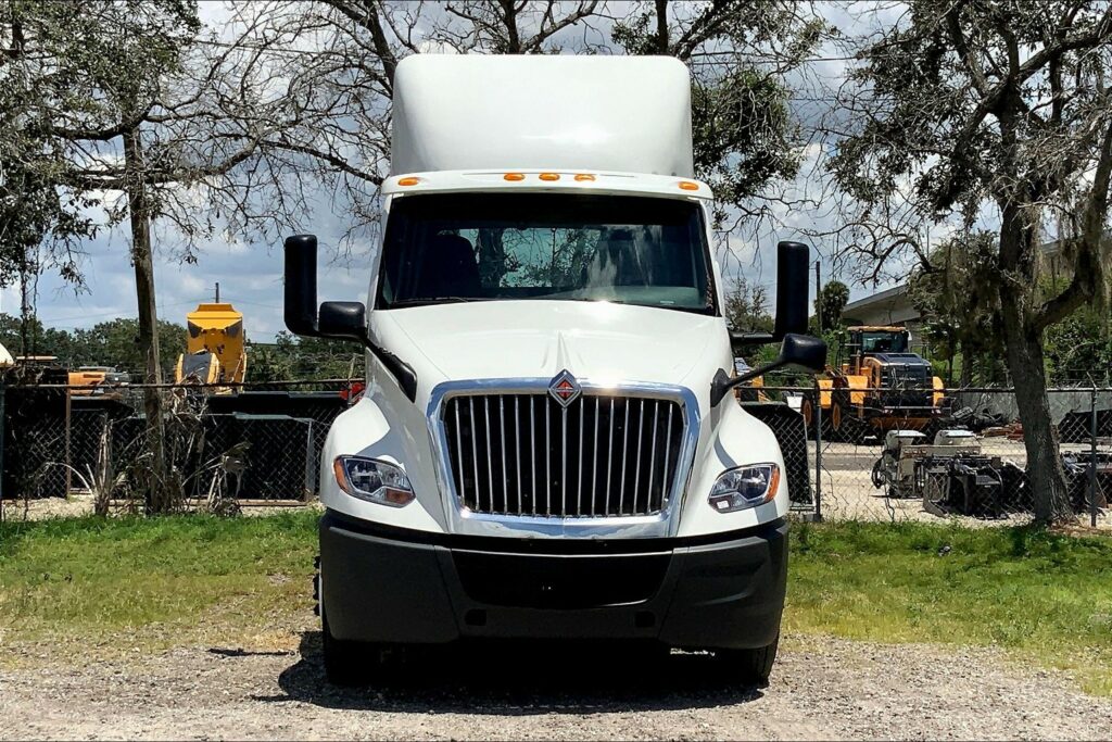 2019 INT LT625 6×4 Day Cab
