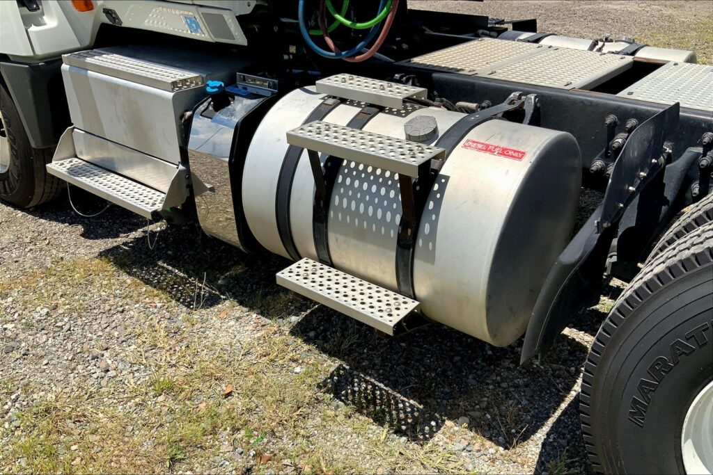 2019 INT LT625 6×4 Day Cab