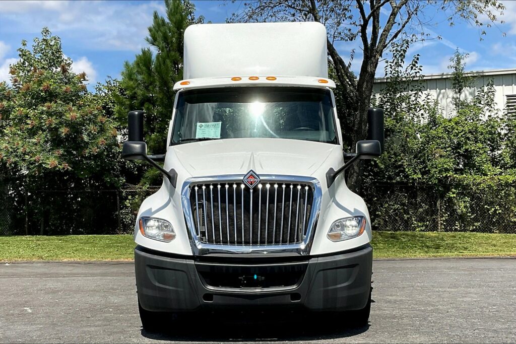 2019 INT LT625 6×4 Day Cab
