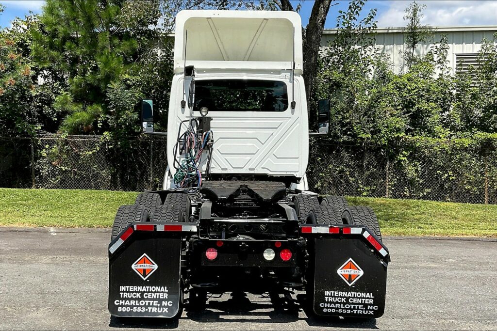 2019 INT LT625 6×4 Day Cab