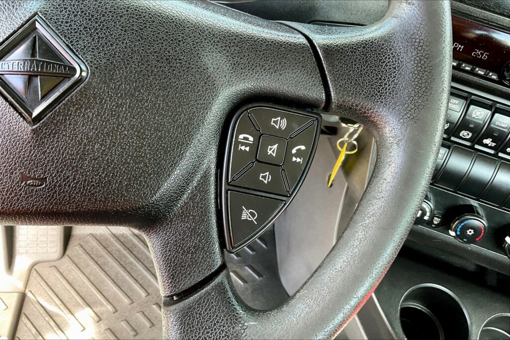 2019 INT LT625 6×4 Day Cab