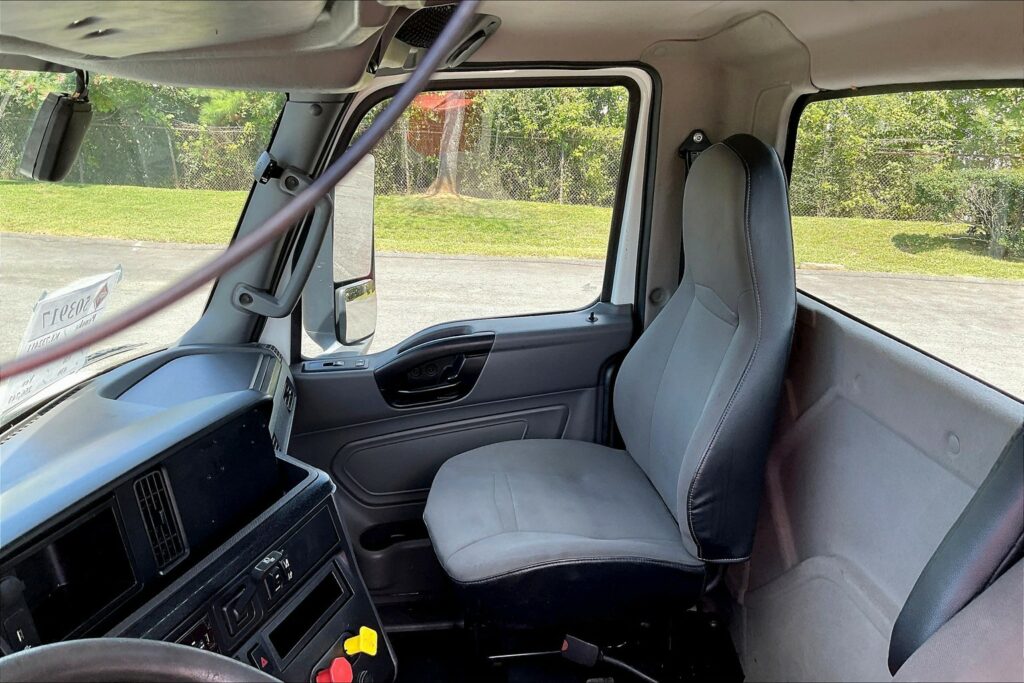 2019 INT LT625 6×4 Day Cab