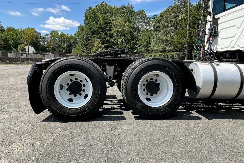 2019 INT LT625 6×4 Day Cab