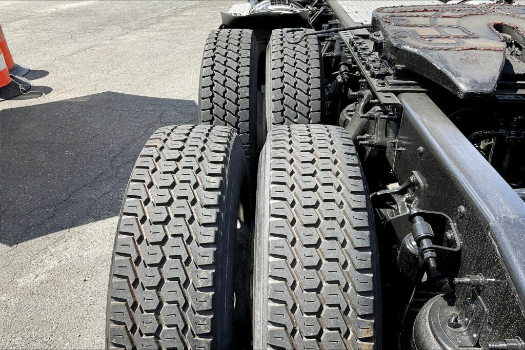 2019 INT LT625 6×4 Day Cab