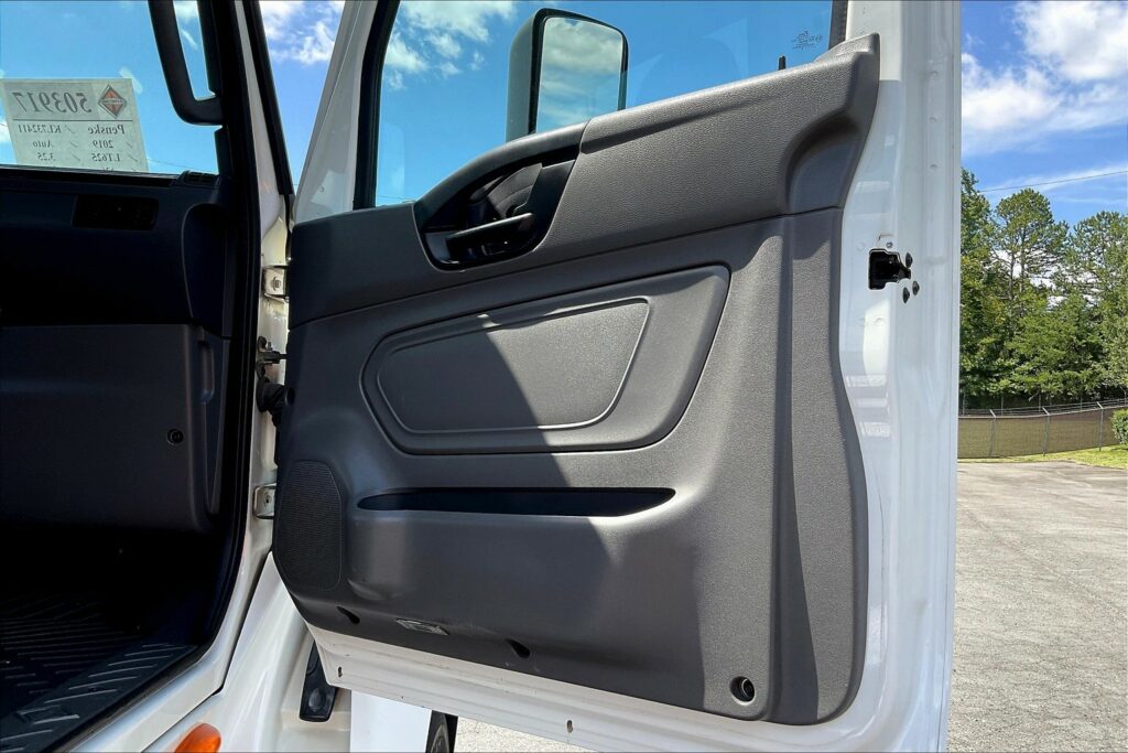 2019 INT LT625 6×4 Day Cab