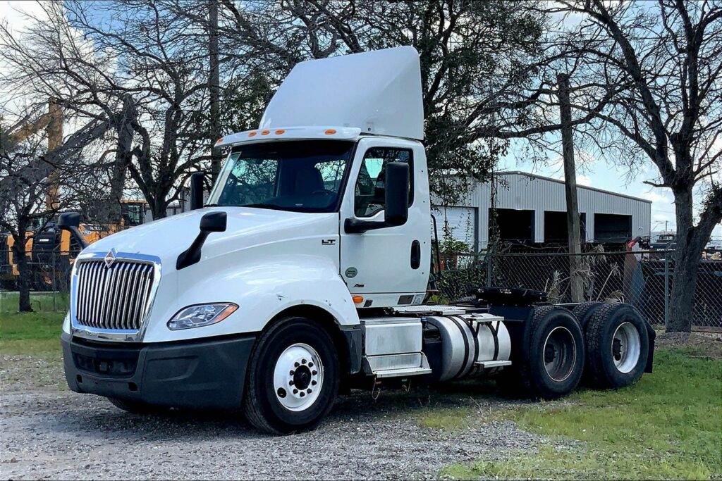 2019 INT LT625 6×4 Day Cab